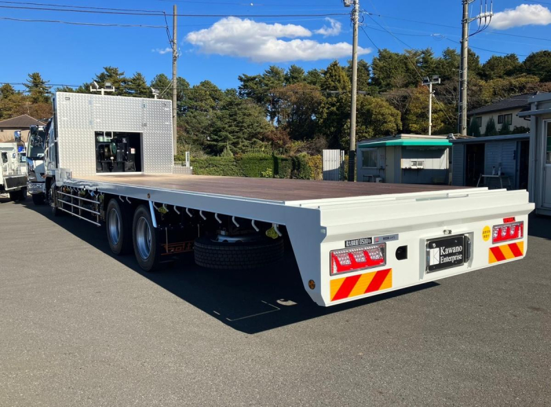 ☆未使用車 増増トン セルフローダー 重機運搬車|中古トラックの販売・買取・査定のアイナビ