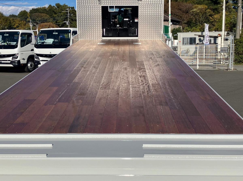 ☆未使用車 増増トン セルフローダー 重機運搬車|中古トラックの販売・買取・査定のアイナビ