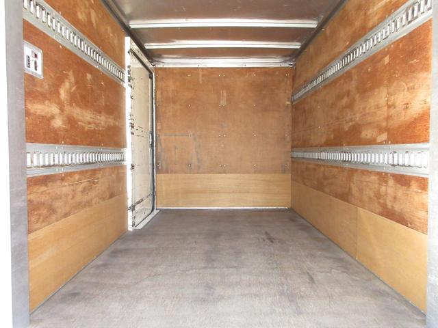 トヨタ バン車|中古トラックの販売・買取・査定のアイナビ