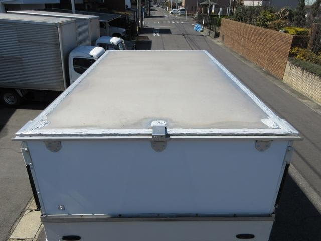 トヨタ バン車|中古トラックの販売・買取・査定のアイナビ