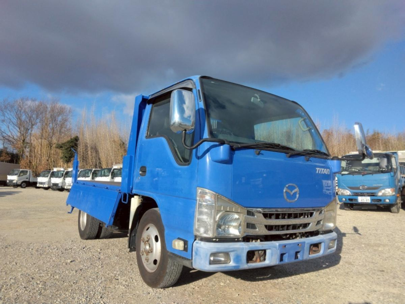 H26年 タイタン3t高床強化ダンプ No.1048|中古トラックの販売・買取・査定のアイナビ