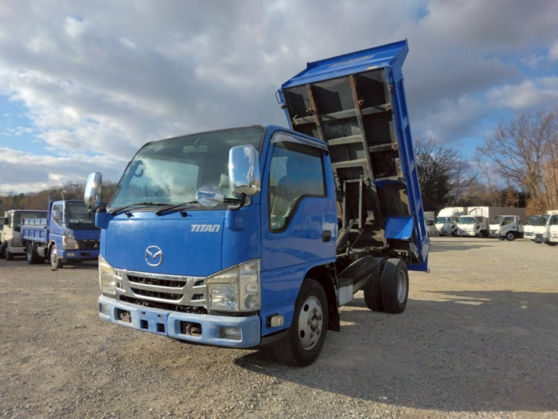 H26年 タイタン3t高床強化ダンプ No.1048|中古トラックの販売・買取・査定のアイナビ