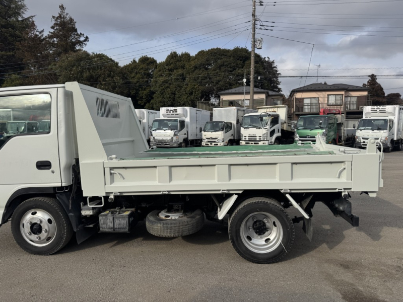 強化ダンプ 極東開発 DD02-31 スロープハンガー|中古トラックの販売・買取・査定のアイナビ