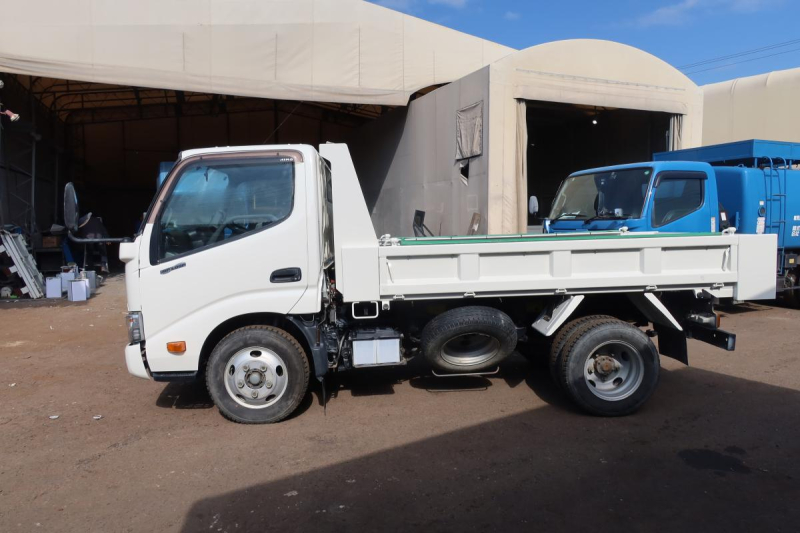 高床Lゲートダンプ 積載1950kg 低走行車|中古トラックの販売・買取・査定のアイナビ