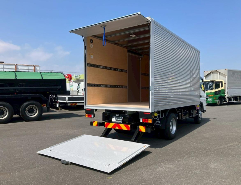 ☆未使用車 跳ね上げPG 純正ナビ 3.5t ワイドロング|中古トラックの販売・買取・査定のアイナビ