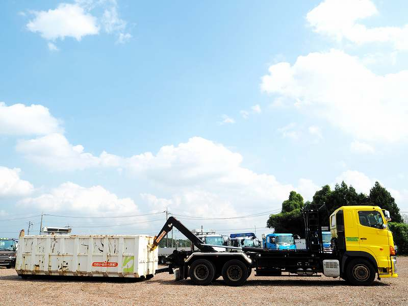 プロフィア2デフアームロールツインホイスト21立米コンテナ|中古トラックの販売・買取・査定のアイナビ