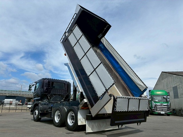 車検付ワンオーナー6×43軸2デフ新明和工業380馬力|中古トラックの販売・買取・査定のアイナビ