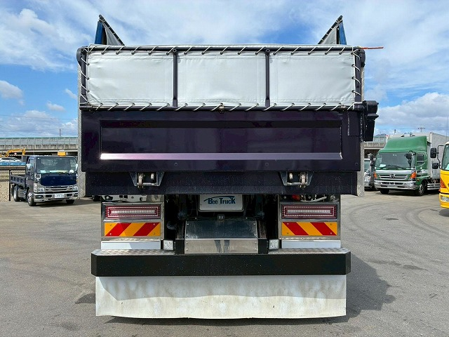 車検付ワンオーナー6×43軸2デフ新明和工業380馬力|中古トラックの販売・買取・査定のアイナビ