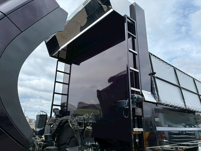 車検付ワンオーナー6×43軸2デフ新明和工業380馬力|中古トラックの販売・買取・査定のアイナビ