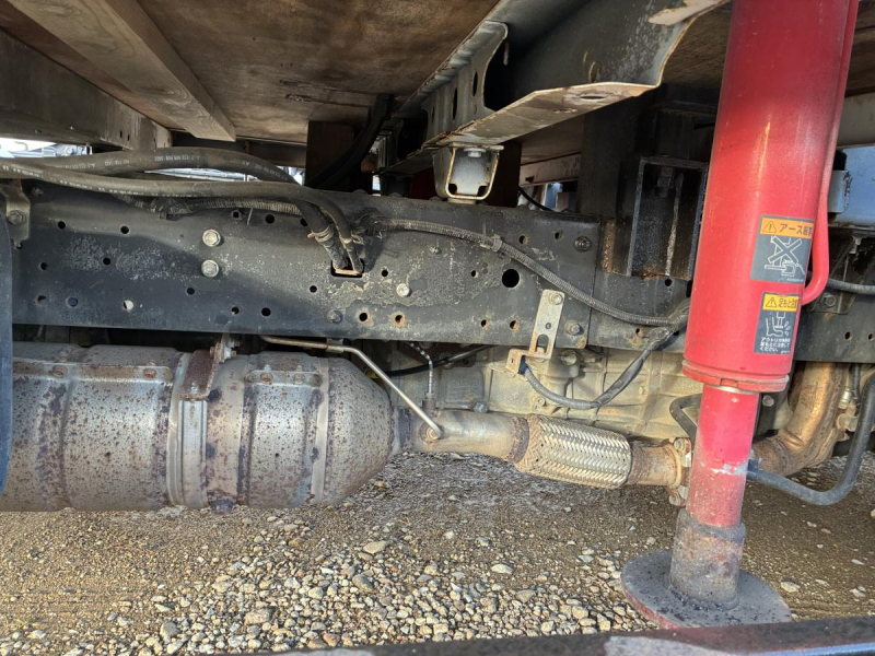 使いやすいモーネントリミッタ規制前の4段クレーン|中古トラックの販売・買取・査定のアイナビ