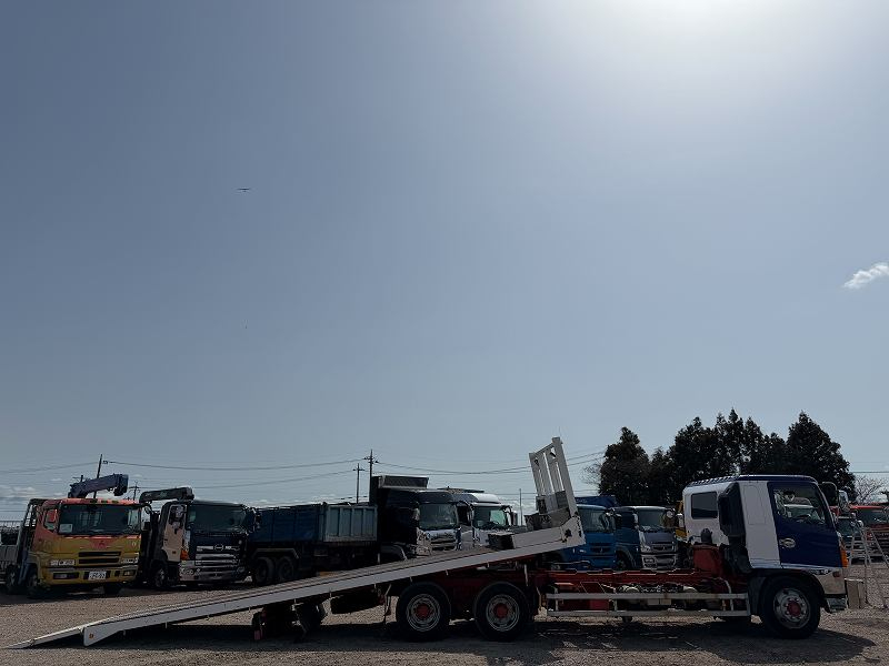 日野レンジャー車載車増々トンセーフティーローダーラジコン|中古トラックの販売・買取・査定のアイナビ