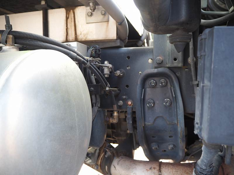 三菱ファイター冷蔵冷凍車-30℃低温設定格納ゲート付き|中古トラックの販売・買取・査定のアイナビ