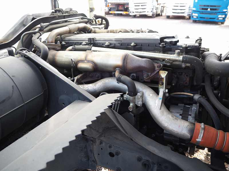 三菱ファイター冷蔵冷凍車-30℃低温設定格納ゲート付き|中古トラックの販売・買取・査定のアイナビ