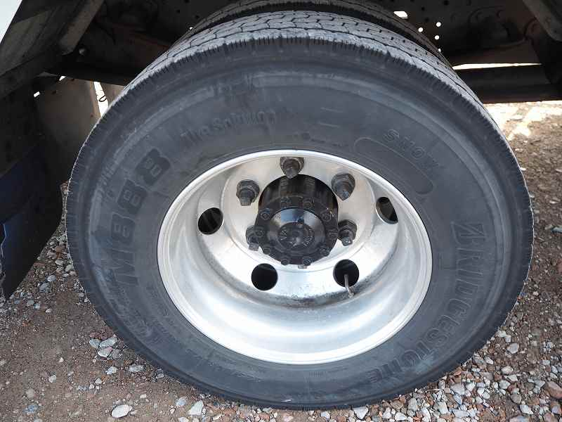 三菱ファイター冷蔵冷凍車-30℃低温設定格納ゲート付き|中古トラックの販売・買取・査定のアイナビ