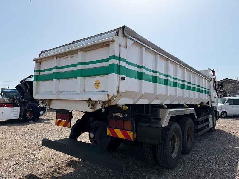 UDトラックスクオンステンレス張り水密式ロング深ダンプ|中古トラックの販売・買取・査定のアイナビ