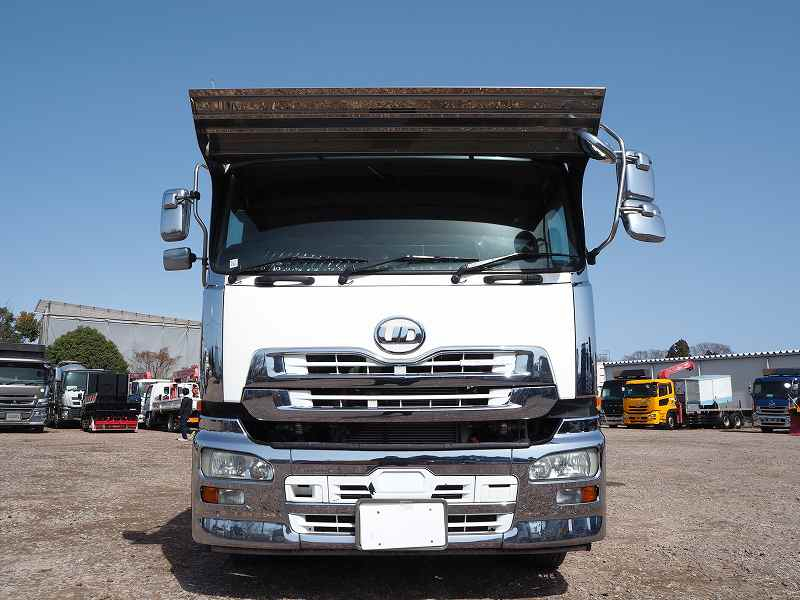 UDトラックスクオンダンプ25tロングダンプ積載11.9t|中古トラックの販売・買取・査定のアイナビ