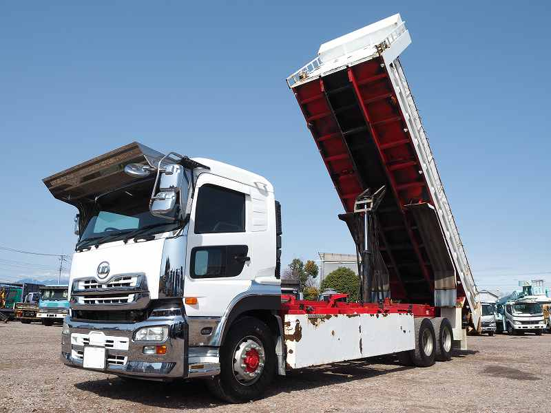 UDトラックスクオンダンプ25tロングダンプ積載11.9t|中古トラックの販売・買取・査定のアイナビ