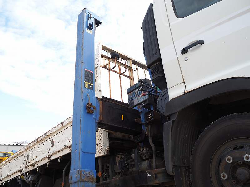 日野レンジャー3段セルフクレーンラジコン重機回送車|中古トラックの販売・買取・査定のアイナビ