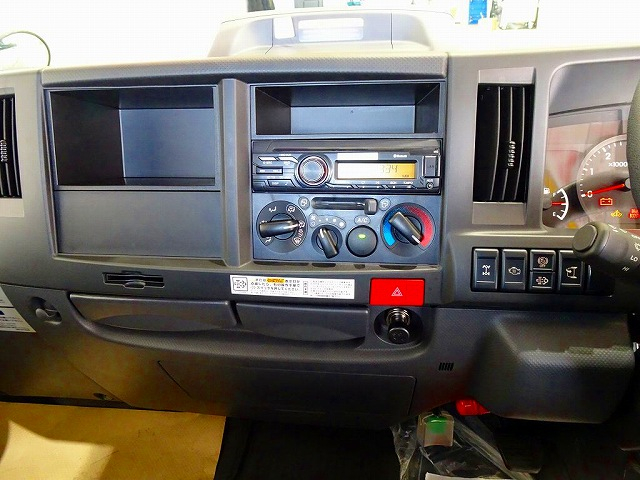 エルフ2t4WDFFL強化ダンプ未使用車|中古トラックの販売・買取・査定のアイナビ