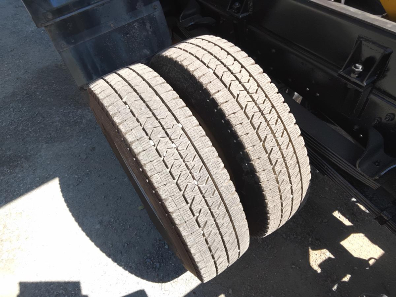 平成24年式 いすゞ 3トン回転式|中古トラックの販売・買取・査定のアイナビ