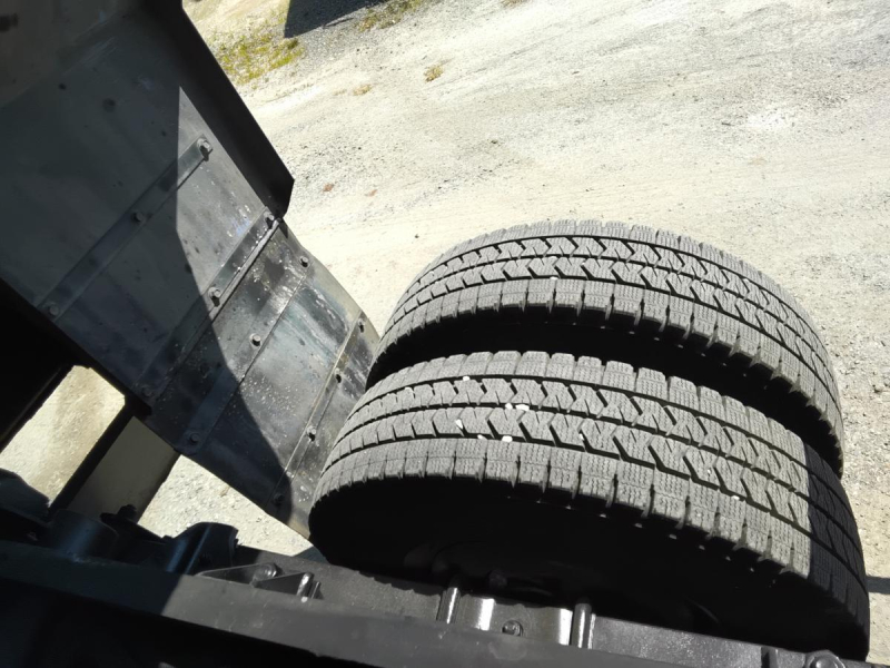 平成24年式 いすゞ 3トン回転式|中古トラックの販売・買取・査定のアイナビ