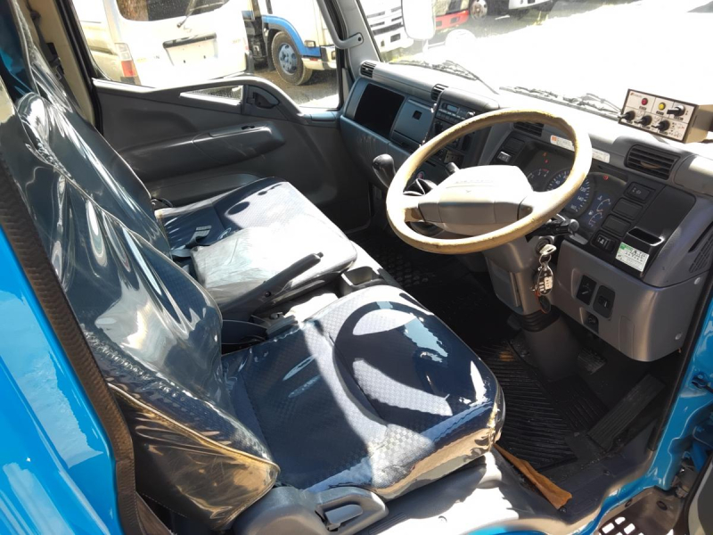 平成21年式 三菱ふそう 3トン回転式 現状渡し|中古トラックの販売・買取・査定のアイナビ