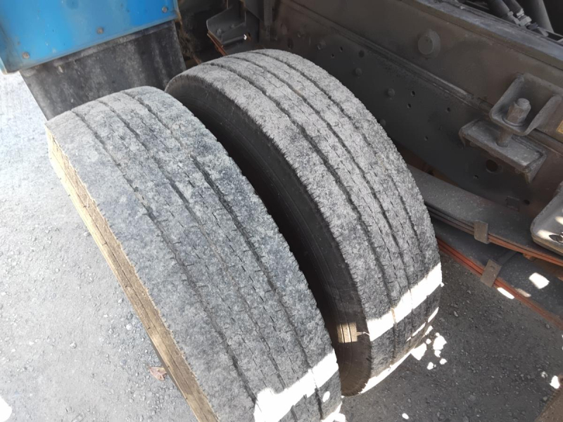 平成21年式 三菱ふそう 3トン回転式 現状渡し|中古トラックの販売・買取・査定のアイナビ