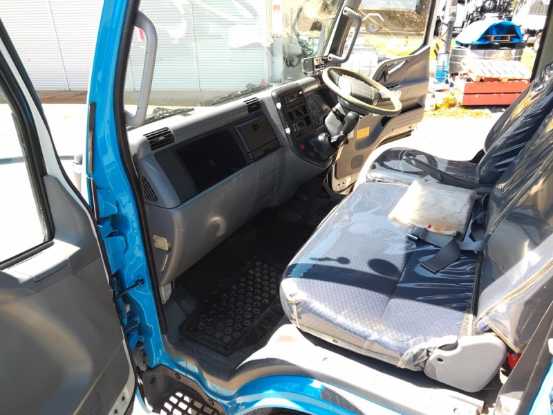 平成21年式 三菱ふそう 3トン回転式 現状渡し|中古トラックの販売・買取・査定のアイナビ