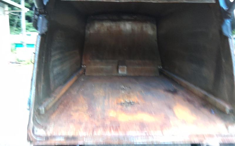 平成24年式 いすゞ エルフ 5.4m3 プレス式 架装部整備済み|中古トラックの販売・買取・査定のアイナビ