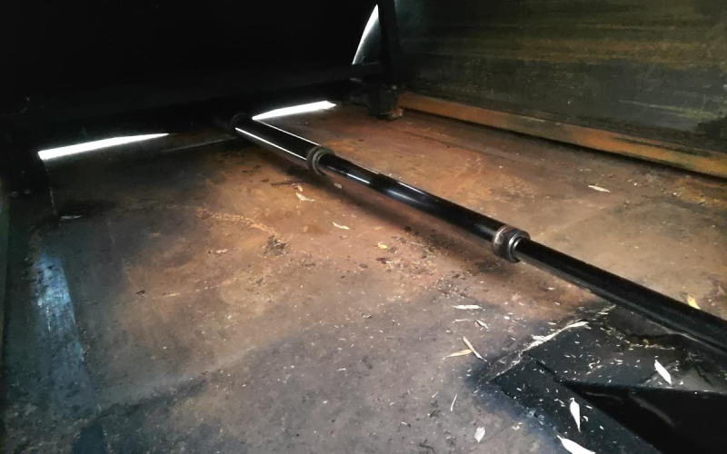 平成24年式 いすゞ エルフ 5.4m3 プレス式 架装部整備済み|中古トラックの販売・買取・査定のアイナビ