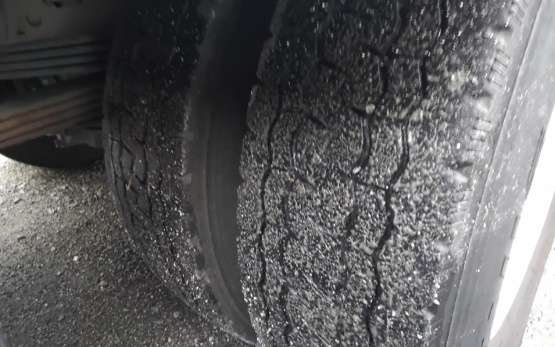 平成24年式 いすゞ エルフ 5.4m3 プレス式 架装部整備済み|中古トラックの販売・買取・査定のアイナビ