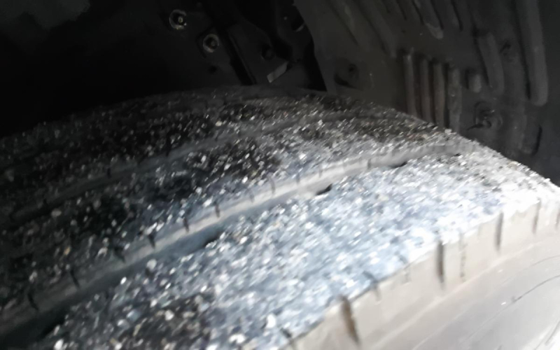 平成24年式 いすゞ エルフ 5.4m3 プレス式 架装部整備済み|中古トラックの販売・買取・査定のアイナビ