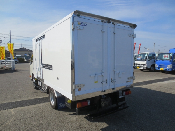 日野デュトロ冷蔵冷凍車|中古トラックの販売・買取・査定のアイナビ