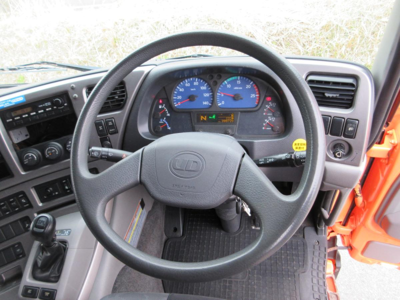 コンテナ専用車 コンテナ2個 20・30フィート 低床4軸|中古トラックの販売・買取・査定のアイナビ