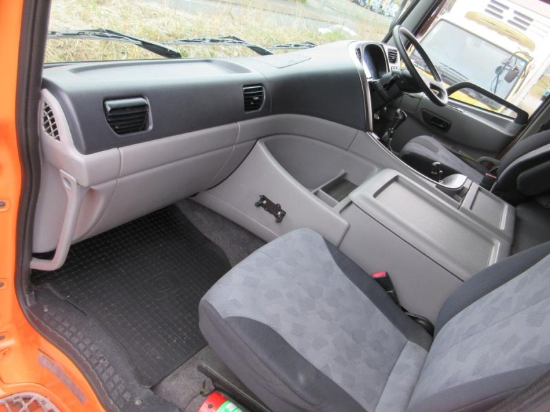 コンテナ専用車 コンテナ2個 20・30フィート 低床4軸|中古トラックの販売・買取・査定のアイナビ