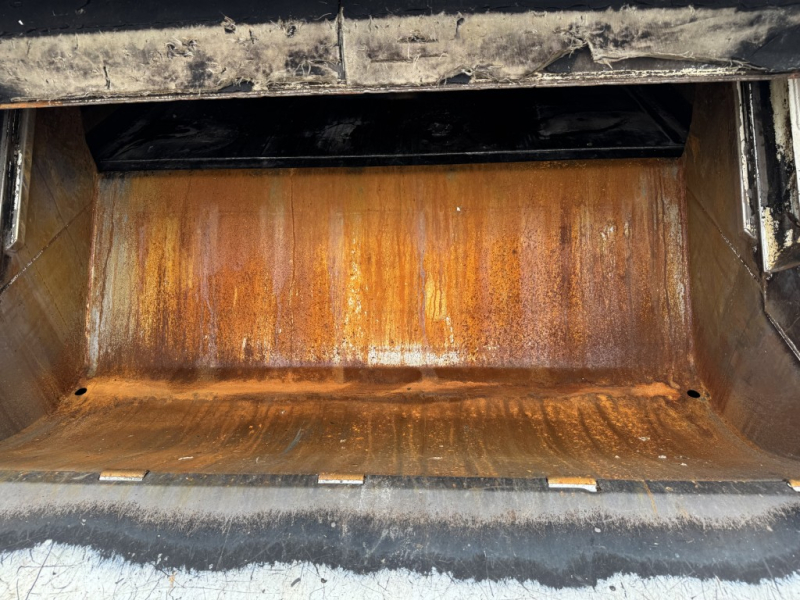 プレス式新明和G-PX6.0立米ダンボールで使用|中古トラックの販売・買取・査定のアイナビ