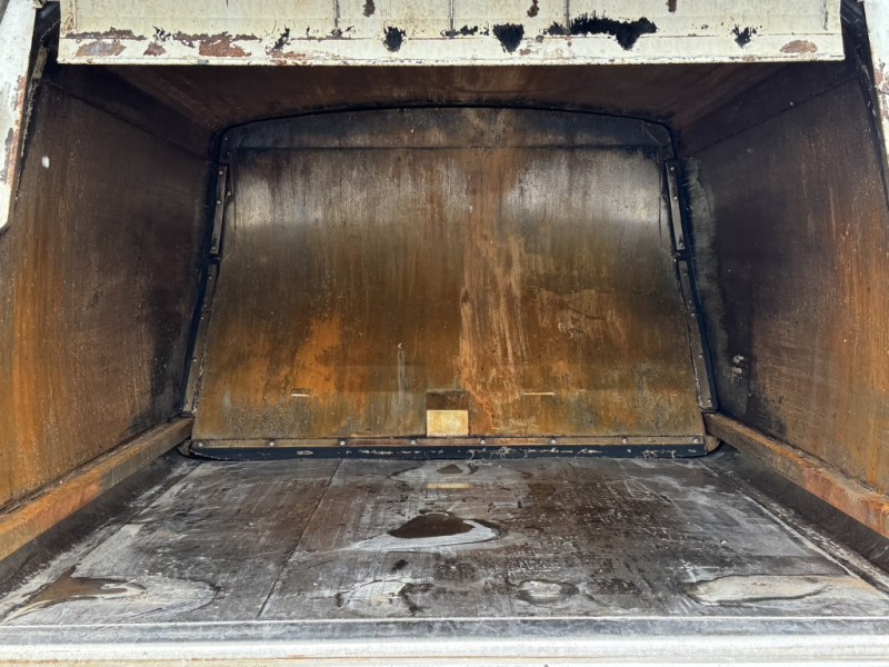 プレス式新明和G-PX6.0立米ダンボールで使用|中古トラックの販売・買取・査定のアイナビ