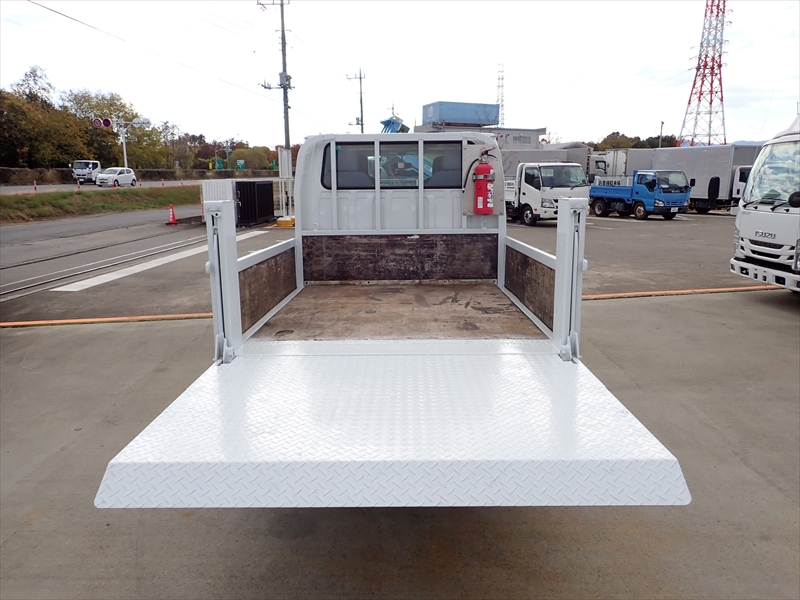 【352012】ダブルキャブ平ボディ　垂直ゲート付き|中古トラックの販売・買取・査定のアイナビ