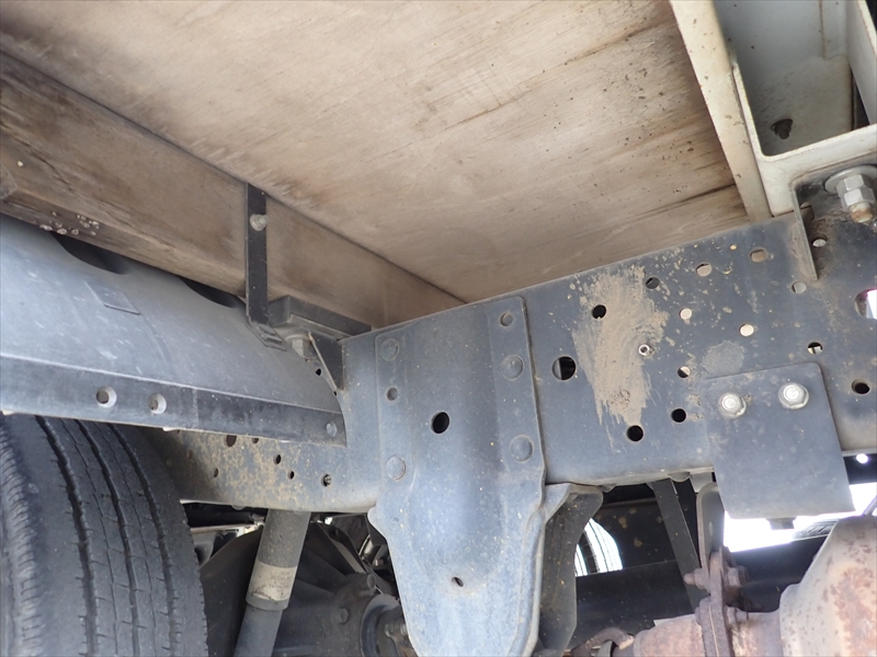 【352012】ダブルキャブ平ボディ　垂直ゲート付き|中古トラックの販売・買取・査定のアイナビ