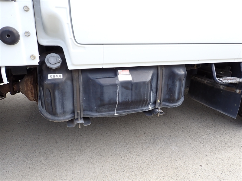 【352012】ダブルキャブ平ボディ　垂直ゲート付き|中古トラックの販売・買取・査定のアイナビ