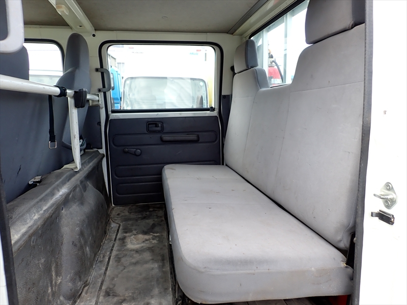 【352012】ダブルキャブ平ボディ　垂直ゲート付き|中古トラックの販売・買取・査定のアイナビ