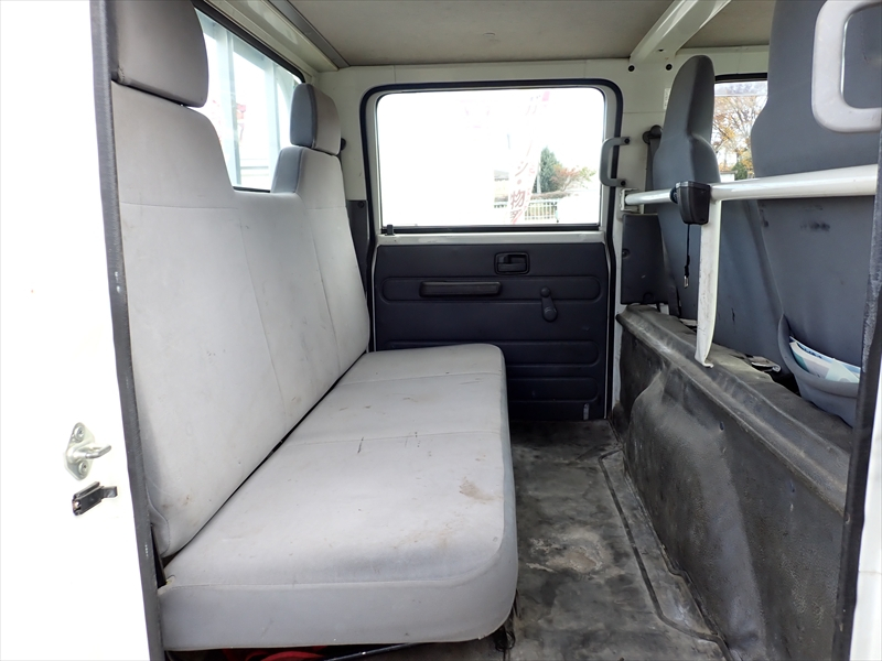 【352012】ダブルキャブ平ボディ　垂直ゲート付き|中古トラックの販売・買取・査定のアイナビ