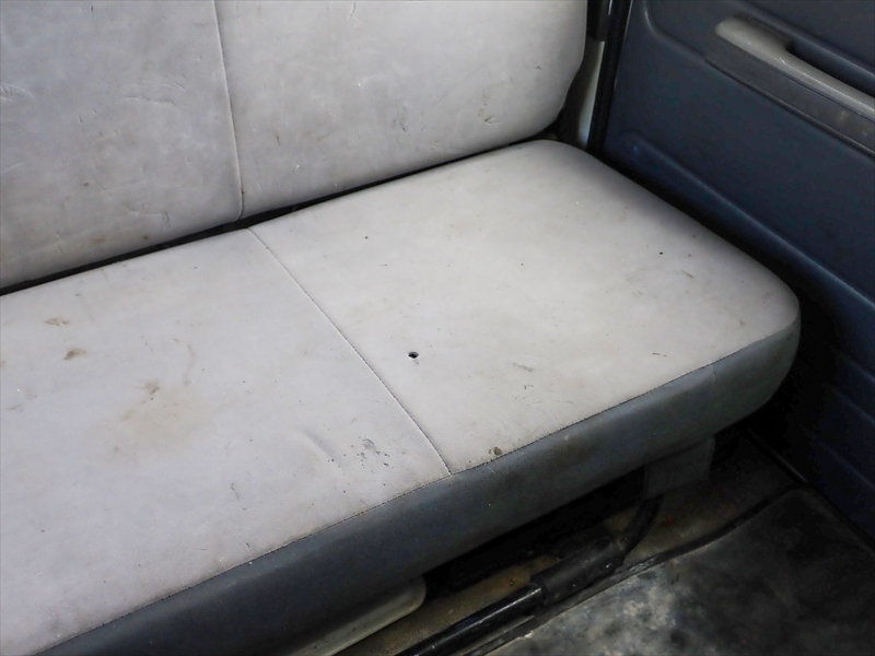 【352012】ダブルキャブ平ボディ　垂直ゲート付き|中古トラックの販売・買取・査定のアイナビ