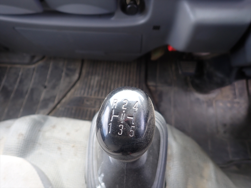 【352012】ダブルキャブ平ボディ　垂直ゲート付き|中古トラックの販売・買取・査定のアイナビ