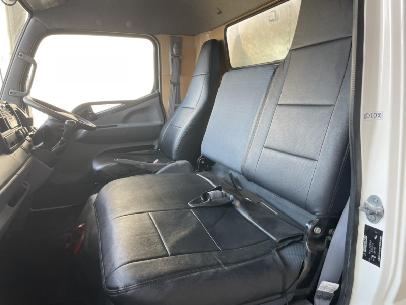 平成26年 キャンター ワイドロング パワーゲート マニュアル|中古トラックの販売・買取・査定のアイナビ