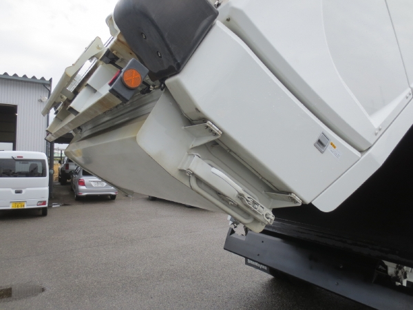 三菱ファイタープレスパッカー車|中古トラックの販売・買取・査定のアイナビ