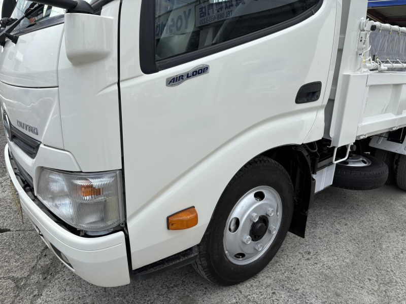 H26 デュトロ　3tダンプ|中古トラックの販売・買取・査定のアイナビ