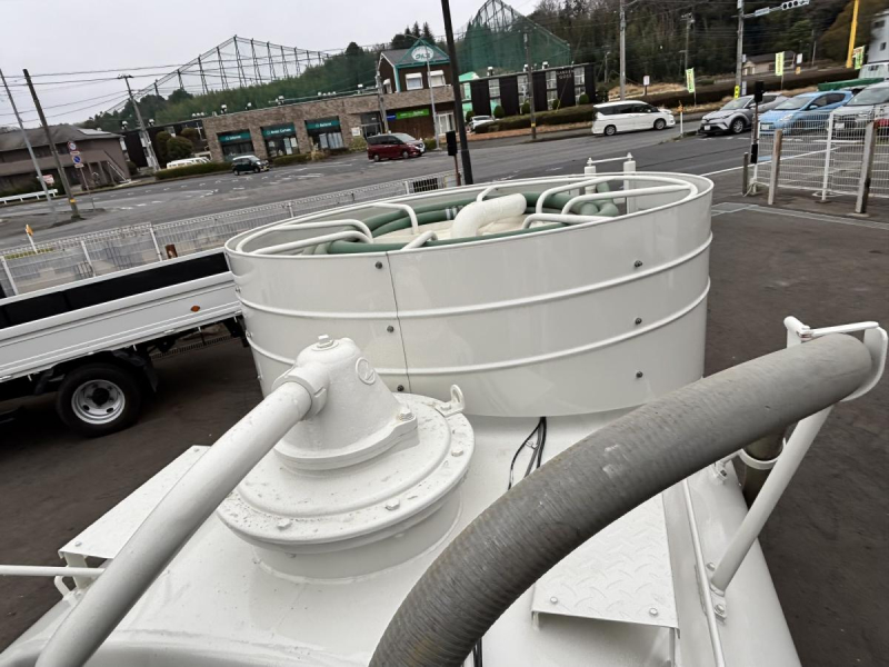 標準幅 東邦製2700L バキューム車|中古トラックの販売・買取・査定のアイナビ