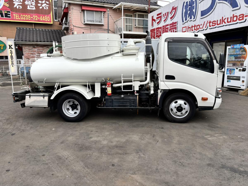 標準幅 東邦製2700L バキューム車|中古トラックの販売・買取・査定のアイナビ