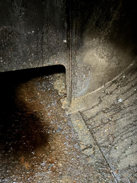 標準幅 東邦製2700L バキューム車|中古トラックの販売・買取・査定のアイナビ